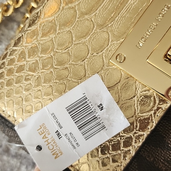 Michael Kors Tina small Crossbody Clutch - Picture 3 of 5